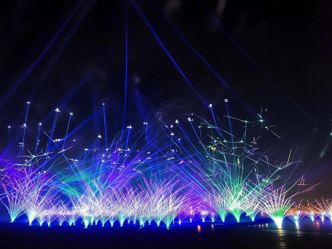 彭州夜空下的无人机灯光艺术盛宴